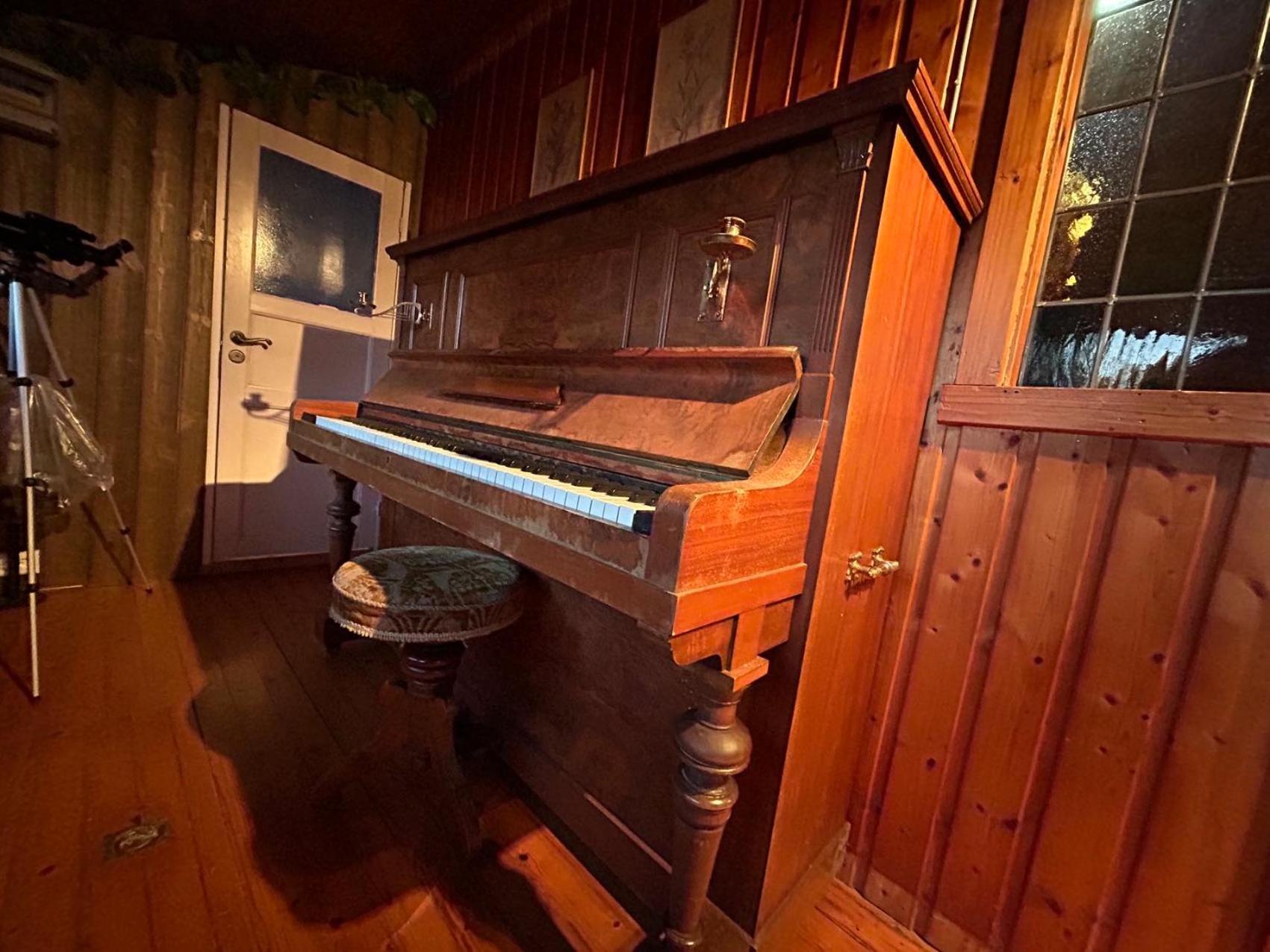 Beautiful Cabin By Mjosa. Villa Stange ภายนอก รูปภาพ